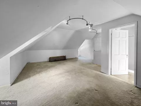 Bedroom - 709 Dryden Dr, Baltimore, MD 21229 photo 4 of 4