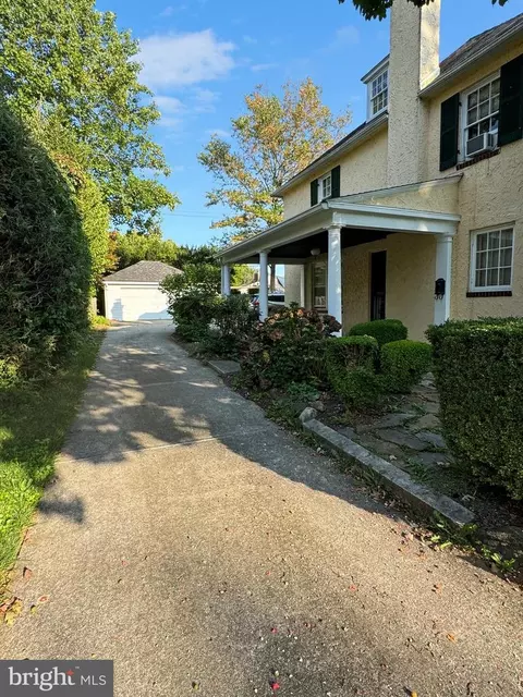 Exterior - 709 Dryden Dr, Baltimore, MD 21229 photo 3 of 6