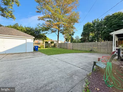 Exterior - 709 Dryden Dr, Baltimore, MD 21229 photo 4 of 6