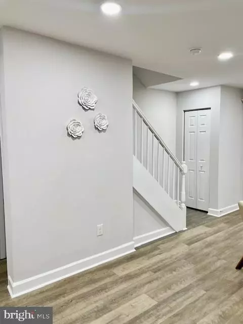 Entry Way - 1510 E Cold Spring Ln, Baltimore, MD 21218 photo 1 of 8