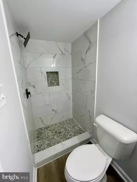 Bath - 1510 E Cold Spring Ln, Baltimore, MD 21218 photo 2 of 3