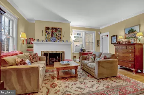 Living - 607 Somerset Rd #2, Baltimore, MD 21210 photo 2 of 2