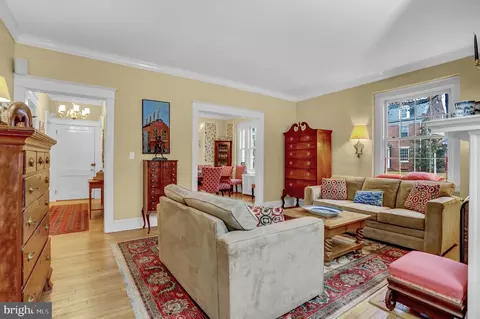 Living - 607 Somerset Rd #2, Baltimore, MD 21210 photo 1 of 2