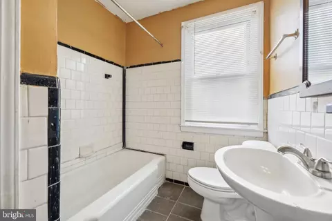 Bath - 1538 E Cold Spring Ln, Baltimore, MD 21218 photo 1 of 1