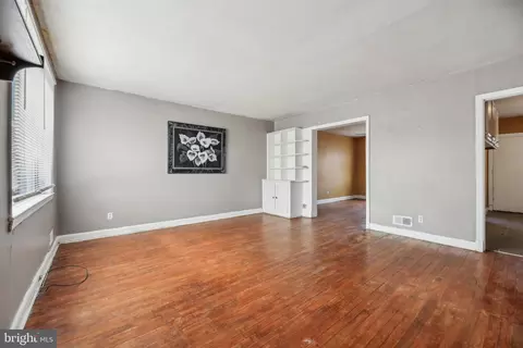 Living - 1538 E Cold Spring Ln, Baltimore, MD 21218 photo 2 of 5