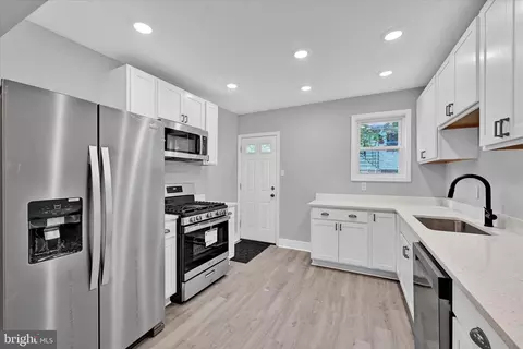 1303 Kuper St, Baltimore, MD 21223
