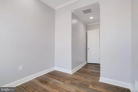 Entry Way - 616 S Luzerne Ave S, Baltimore, MD 21224 photo 21 of 23