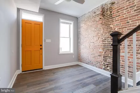 Entry Way - 616 S Luzerne Ave S, Baltimore, MD 21224 photo 3 of 23