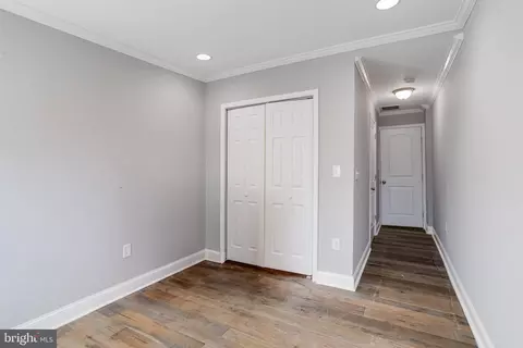 Entry Way - 616 S Luzerne Ave S, Baltimore, MD 21224 photo 22 of 23