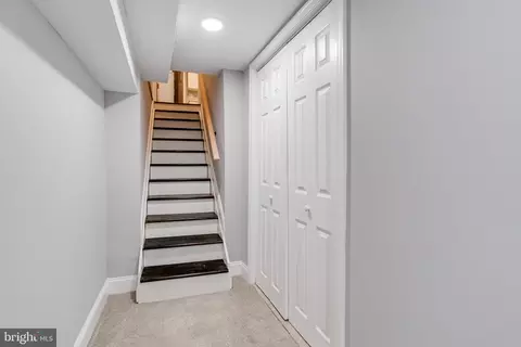 Entry Way - 616 S Luzerne Ave S, Baltimore, MD 21224 photo 23 of 23