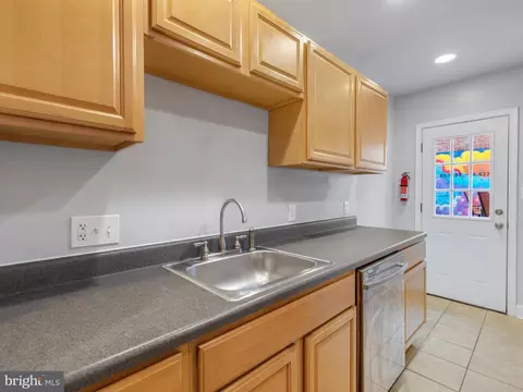 Other - 623 S Durham St, Baltimore, MD 21231 photo 5 of 9