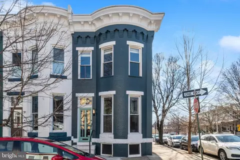 853 W 35th St, Baltimore, MD 21211
