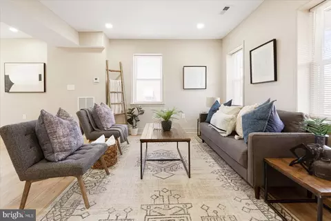 820 Mount Holly St, Baltimore, MD 21229 photo 2