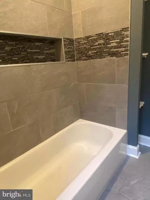 Bath - 1316 N Milton Ave N, Baltimore, MD 21213 photo 6 of 6