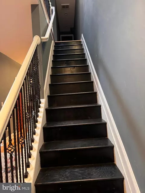 Entry Way - 1316 N Milton Ave N, Baltimore, MD 21213 photo 5 of 14