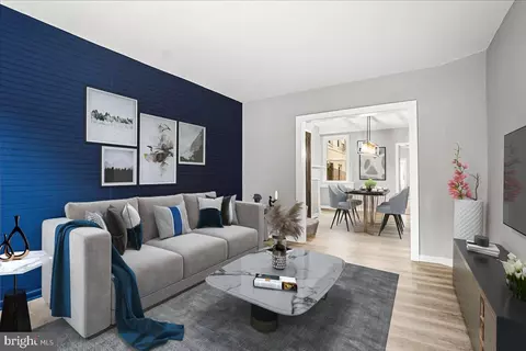 Living - 118 Wolfe St, Baltimore, MD 21231 photo 1 of 2