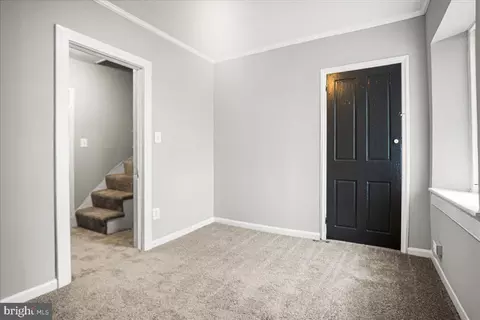 Entry Way - 118 Wolfe St, Baltimore, MD 21231 photo 5 of 7