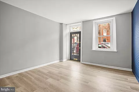 Living - 118 Wolfe St, Baltimore, MD 21231 photo 2 of 2