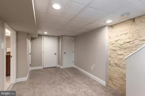 Entry Way - 208 E 32nd St, Baltimore, MD 21218 photo 7 of 7
