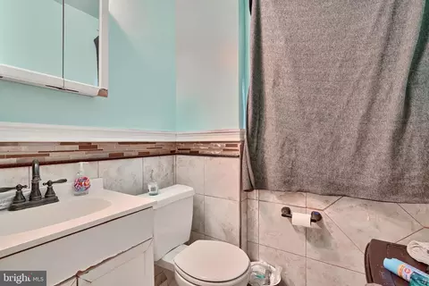 4724 Frederick Ave, Baltimore, MD 21229 photo 46