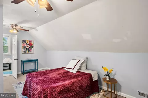 Bedroom - 4417 Craddock Ave, Baltimore, MD 21212 photo 4 of 6