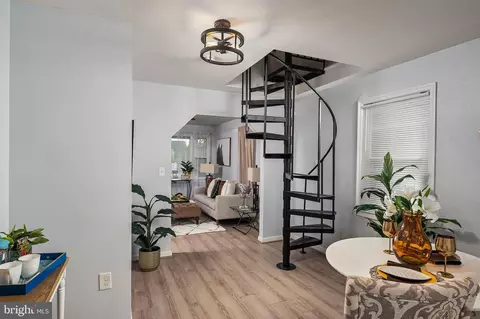 Entry Way - 4417 Craddock Ave, Baltimore, MD 21212 photo 1 of 6