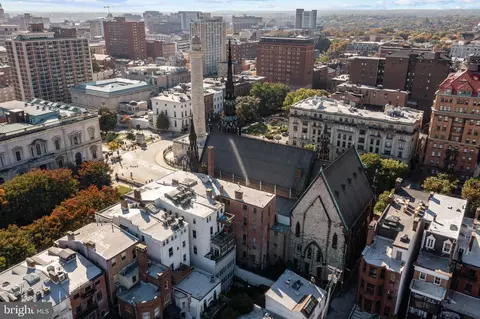 View/Area - 14 E Mount Vernon Pl, Baltimore, MD 21201 photo 12 of 14