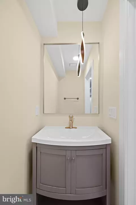718 N Collington Ave, Baltimore, MD 21205 photo 25