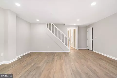 Living - 459 S Augusta Ave, Baltimore, MD 21229 photo 2 of 4