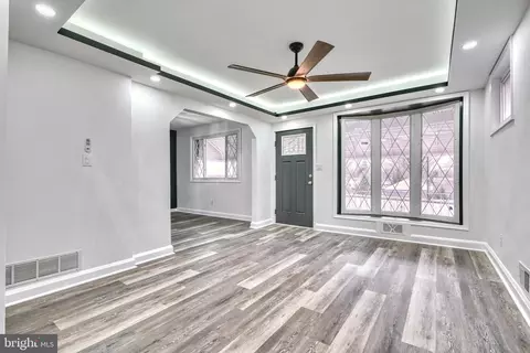 Entry Way - 5514 Peerless Ave, Baltimore, MD 21207 photo 5 of 9