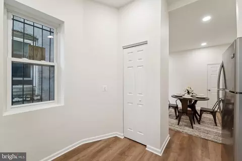 Entry Way - 306 E 21st St E, Baltimore, MD 21218 photo 2 of 6