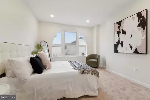 Bedroom - 306 E 21st St E, Baltimore, MD 21218 photo 1 of 2