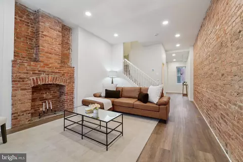 306 E 21st St E, Baltimore, MD 21218