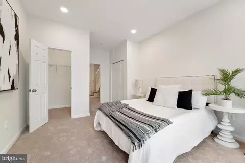 Bedroom - 306 E 21st St E, Baltimore, MD 21218 photo 2 of 2