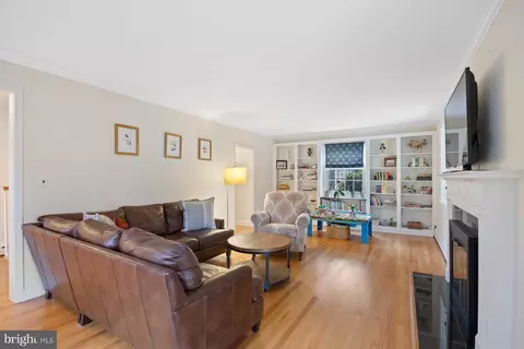 Living - 5317 Springlake Way, Baltimore, MD 21212 photo 1 of 1