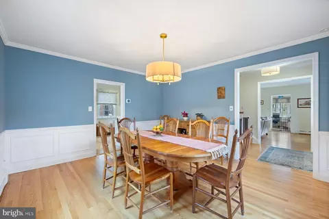 Dining - 5317 Springlake Way, Baltimore, MD 21212 photo 2 of 3