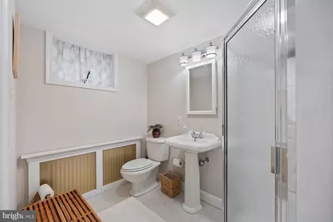 Bath - 5317 Springlake Way, Baltimore, MD 21212 photo 4 of 4