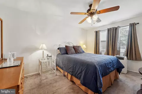 Bedroom - 1100 Cedarcroft Rd, Baltimore, MD 21239 photo 3 of 4