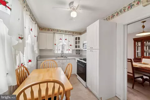 Kitchen - 1100 Cedarcroft Rd, Baltimore, MD 21239 photo 2 of 2