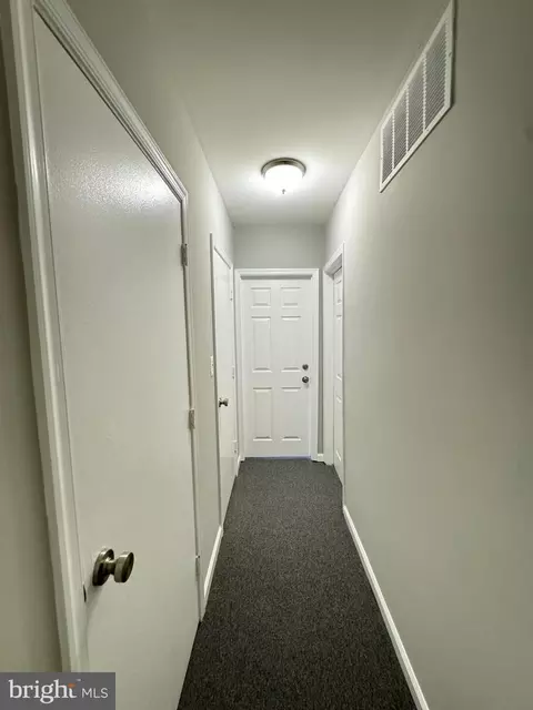 Entry Way - 718 N Luzerne Ave, Baltimore, MD 21205 photo 6 of 6