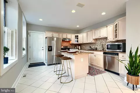 3222 Odonnell St, Baltimore, MD 21224 photo 1