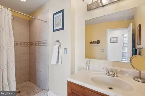 302 E West St, Baltimore, MD 21230 photo 15