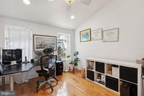 302 E West St, Baltimore, MD 21230 photo 12