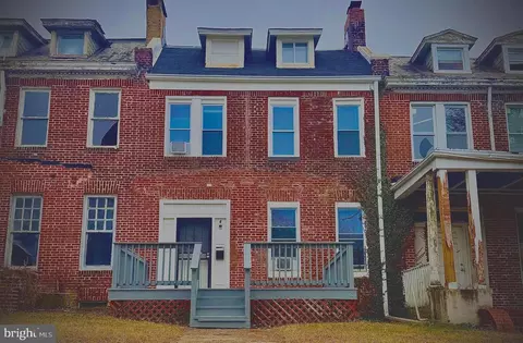 2613 Keyworth Ave, Baltimore, MD 21215