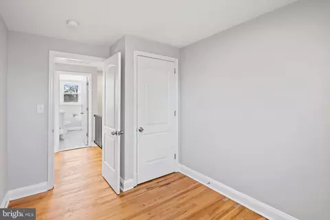 Entry Way - 2406 E Strathmore Ave, Baltimore, MD 21214 photo 5 of 6