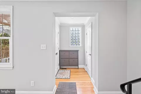 Entry Way - 2406 E Strathmore Ave, Baltimore, MD 21214 photo 2 of 6