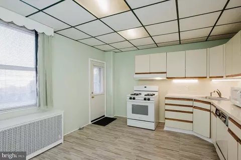 3534 E Fayette St, Baltimore, MD 21224 photo 9