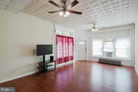 3534 E Fayette St, Baltimore, MD 21224 photo 4
