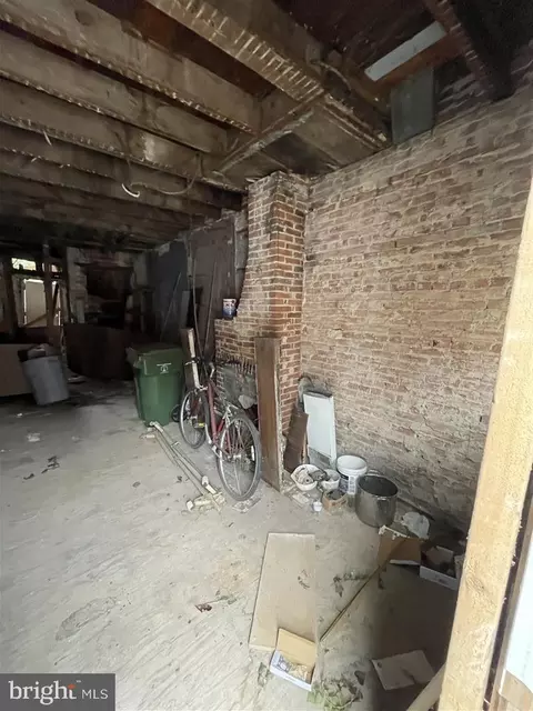 Entry Way - 111 Poppleton St, Baltimore, MD 21201 photo 2 of 7