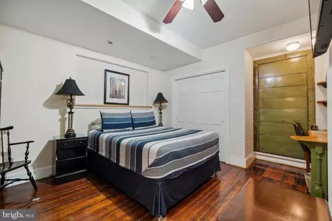 Bedroom - 1820 Fleet St, Baltimore, MD 21231 photo 2 of 7